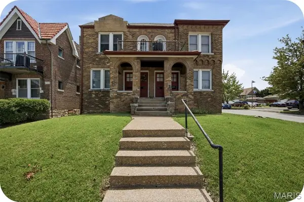 5068 Pernod Avenue, St Louis, MO 63139