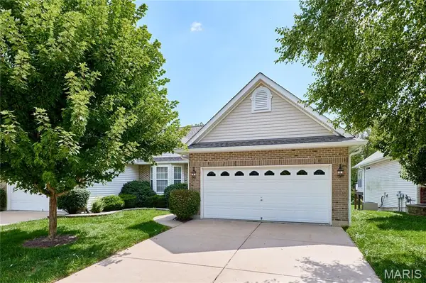 239 Park Ridge Drive #74B, O'Fallon, MO 63366