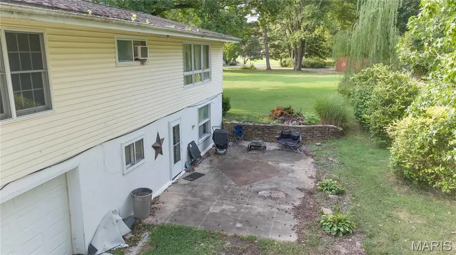 709 Pine View Street, Ramsey, IL 62080 - #2