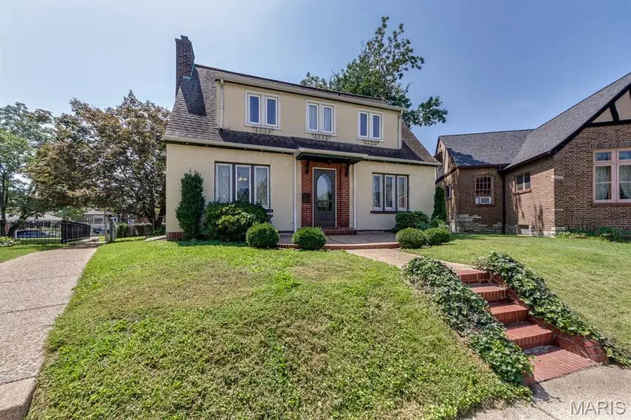 6435 Woodbine Court, Saint Louis, MO 63109 - #2