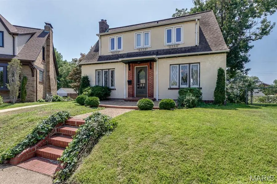6435 Woodbine Court, Saint Louis, MO 63109 - #3