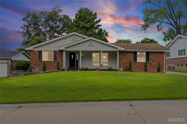 1515 Lisa Drive, Florissant, MO 63033