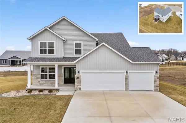809 Golden Bell Lane, O'Fallon, IL 62269