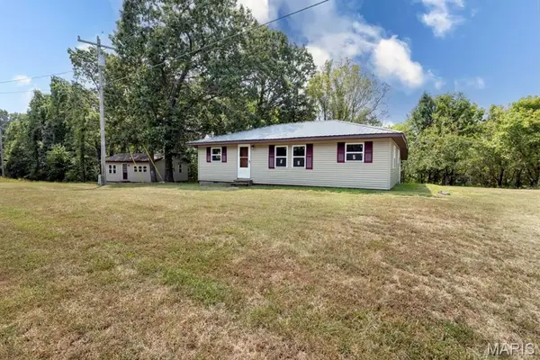 21065 Highway Y, St Robert, MO 65584