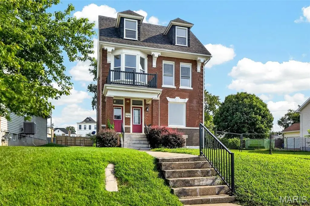 5843 Enright Avenue, Saint Louis, MO 63112 - #1