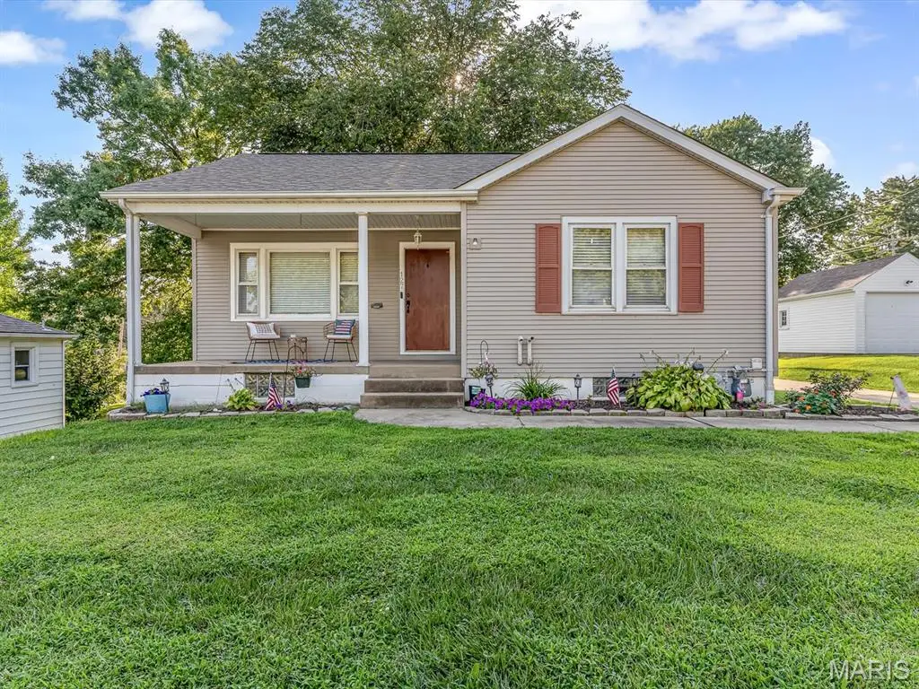 127 S Carl Street, Columbia, IL 62236 - #1