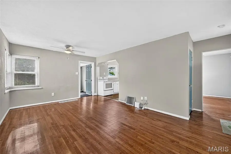 5529 Fyler Avenue, Saint Louis, MO 63139 - #2