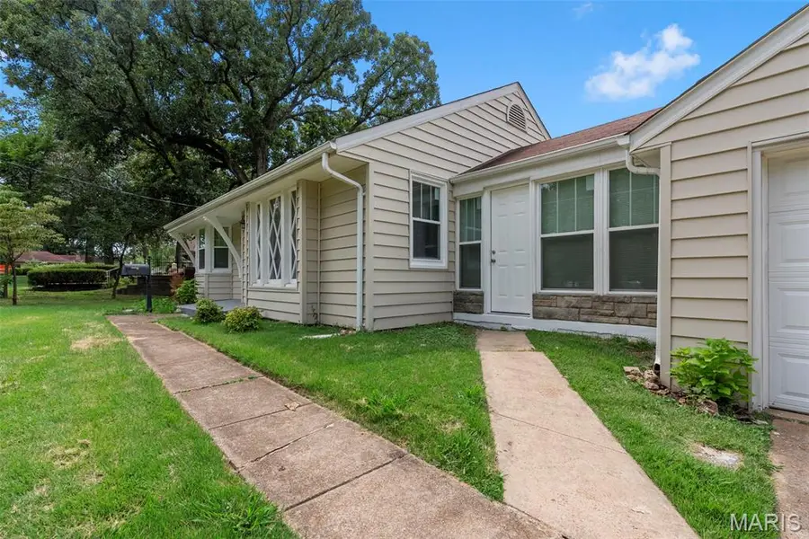907 Edgar Road, Webster Groves, MO 63119 - #3