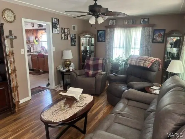 1431 Fairfax Street, Carlyle, IL 62231 - #2