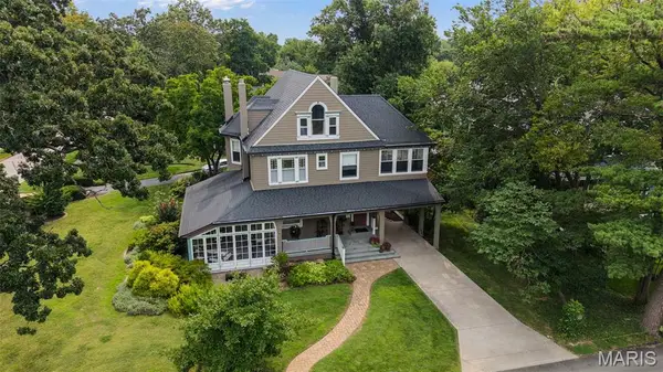 400 Miriam Avenue, Kirkwood, MO 63122