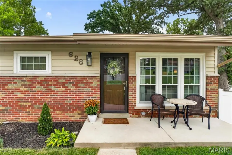 628 Sessions Avenue, Saint Louis, MO 63126 - #2