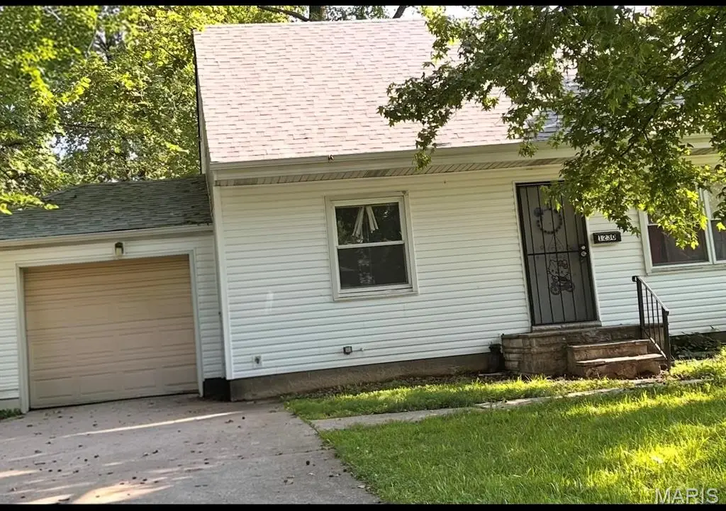 1230 Darr Drive, Bellefontaine Neighbors, MO 63137 - #1