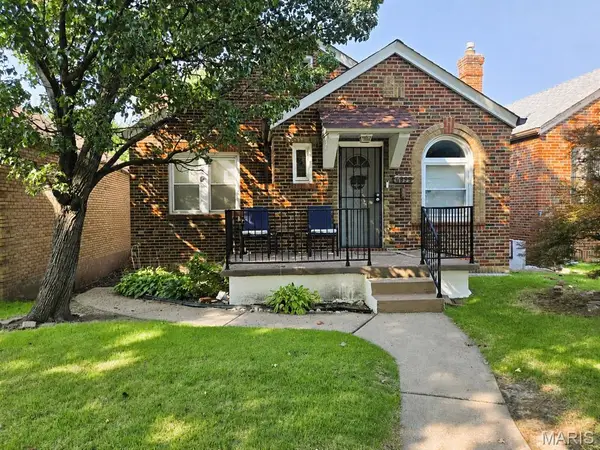 4895 Calvin Avenue, St Louis, MO 63115
