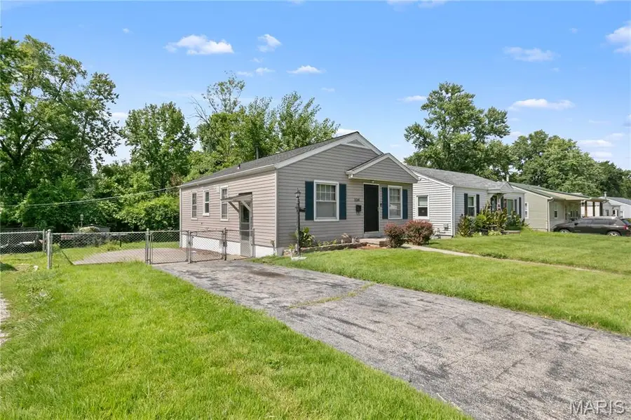 3241 Lynros Drive, Saint Ann, MO 63074 - #3