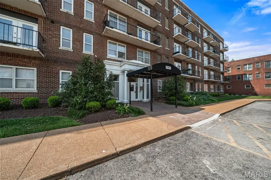 5630 Pershing Avenue #27, Saint Louis, MO 63112 - #2