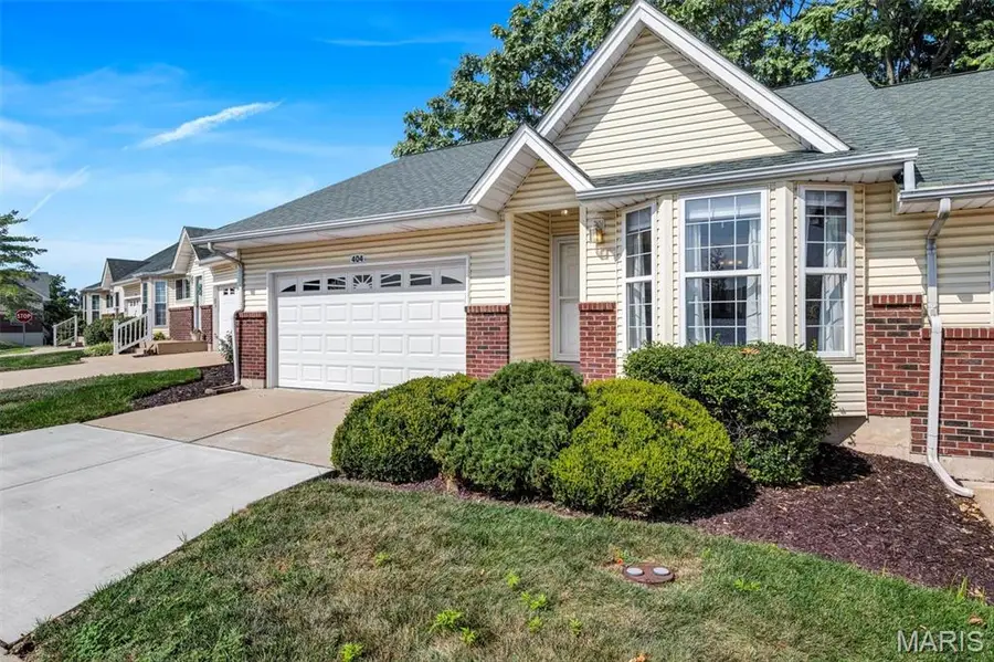 404 Cardinal Commons Court, Saint Peters, MO 63376 - #2