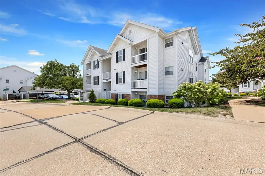 16535 Victoria Crossing Drive #L, Grover, MO 63040 - #2
