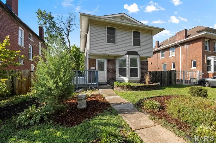 6028 Clemens Avenue, Saint Louis, MO 63112 - #2