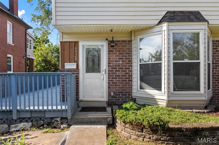 6028 Clemens Avenue, Saint Louis, MO 63112 - #3