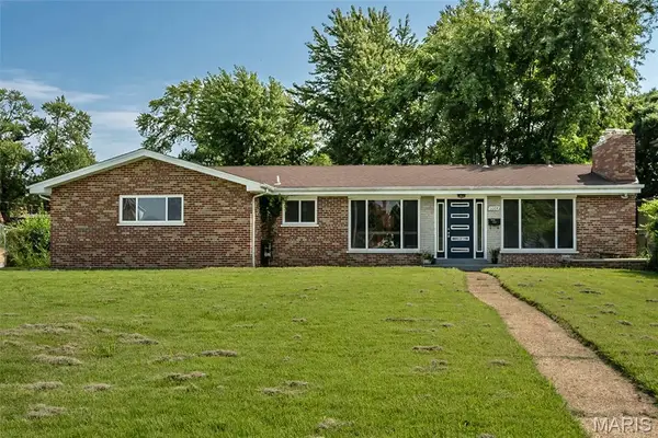 6064 W Cabanne Place, St Louis, MO 63112