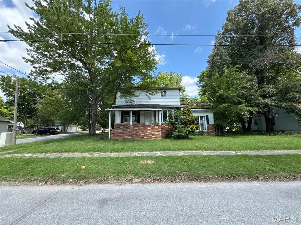 422 James Street, Carterville, IL 62918 - #1
