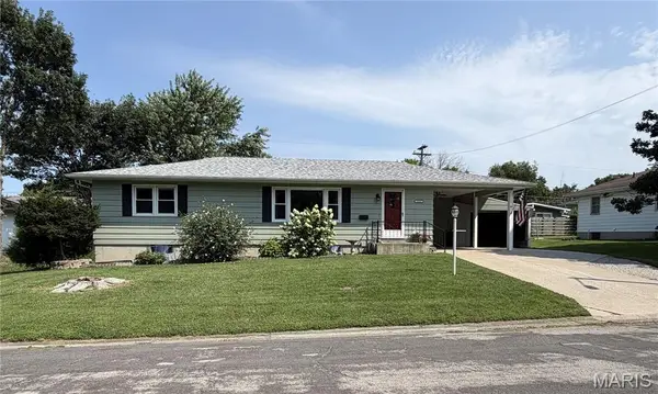 1325 Springdale Street, Mexico, MO 65265