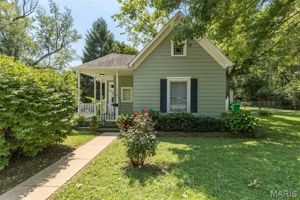 418 W College Street, Farmington, MO 63640