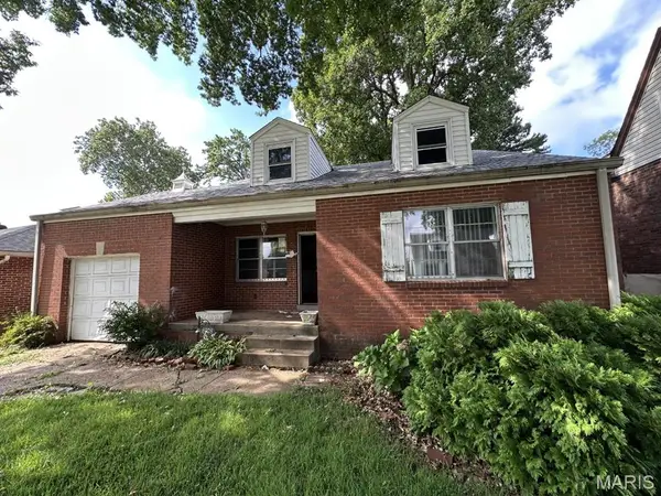 6908 Ira Avenue, St Louis, MO 63121