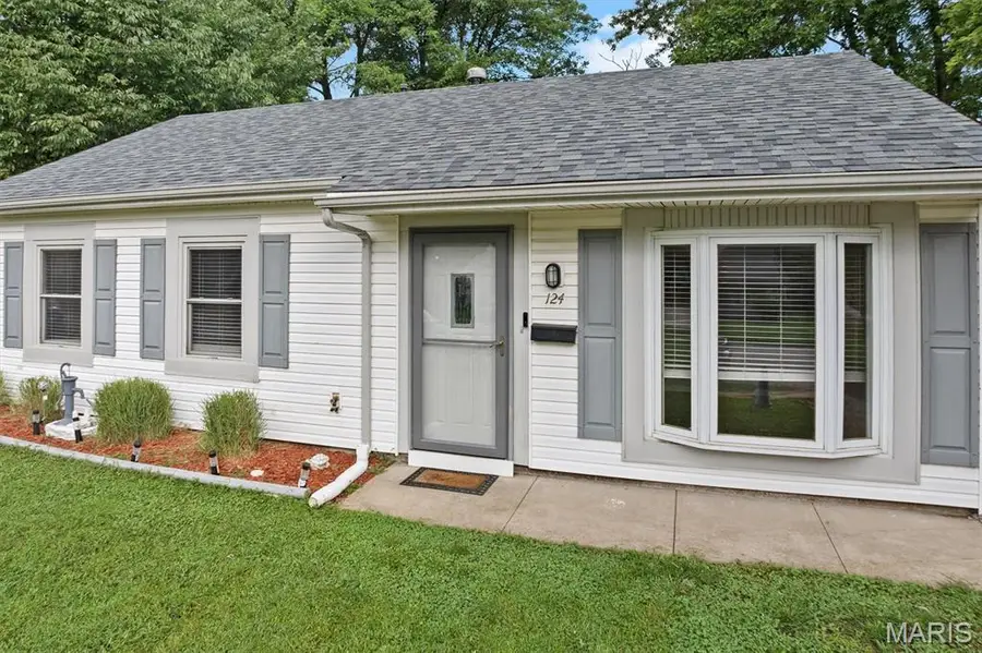 124 Rosette Drive, Belleville, IL 62220 - #2