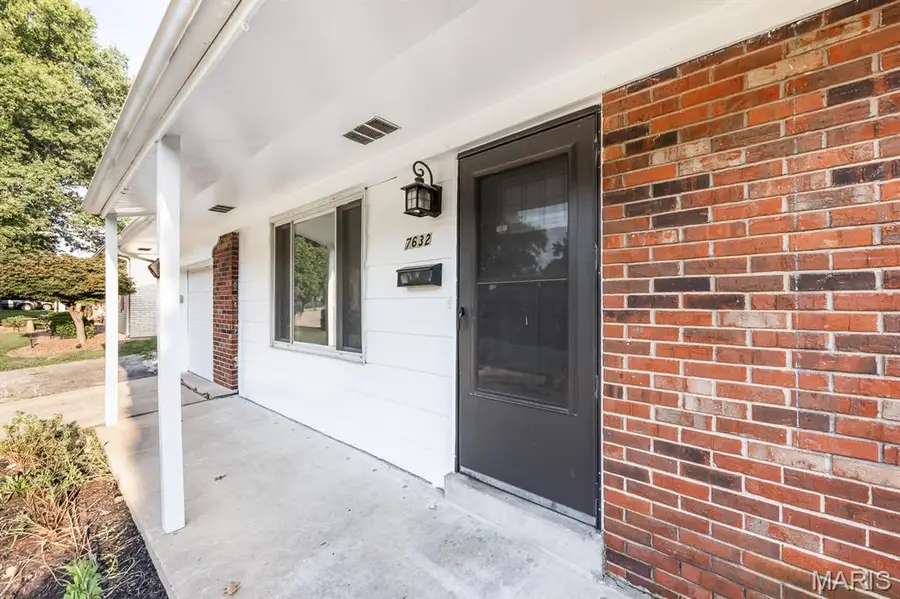 7632 Westchester Drive, Belleville, IL 62223 - #2