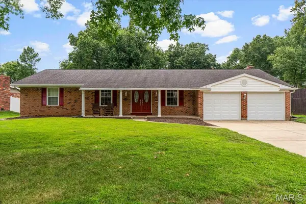 274 Treasure Cove, Ballwin, MO 63021