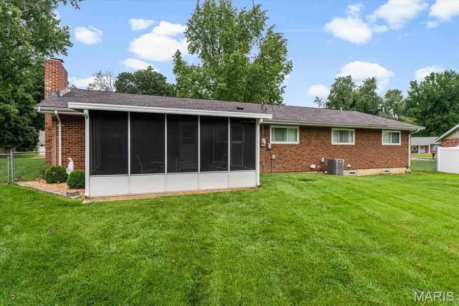 274 Treasure Cove, Ballwin, MO 63021 - #3
