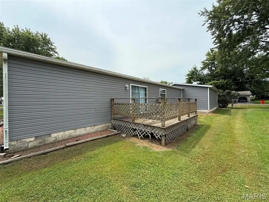 1829 W Main Street, Vandalia, IL 62471 - #3