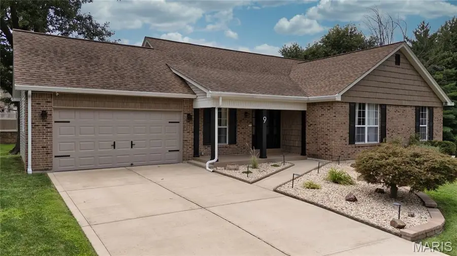 9 Carriage Way E, Saint Peters, MO 63376 - #2