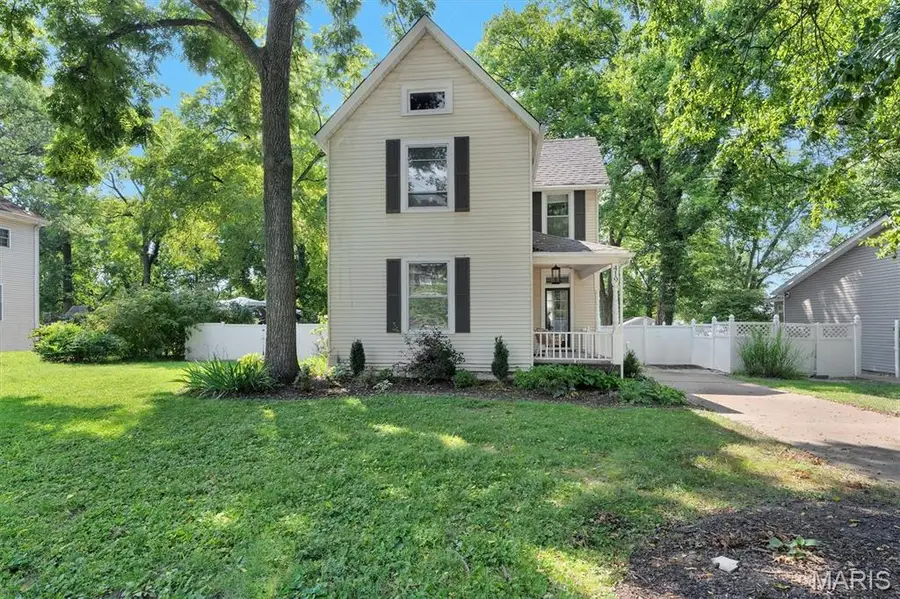 419 S Van Buren Avenue, Kirkwood, MO 63122 - #2