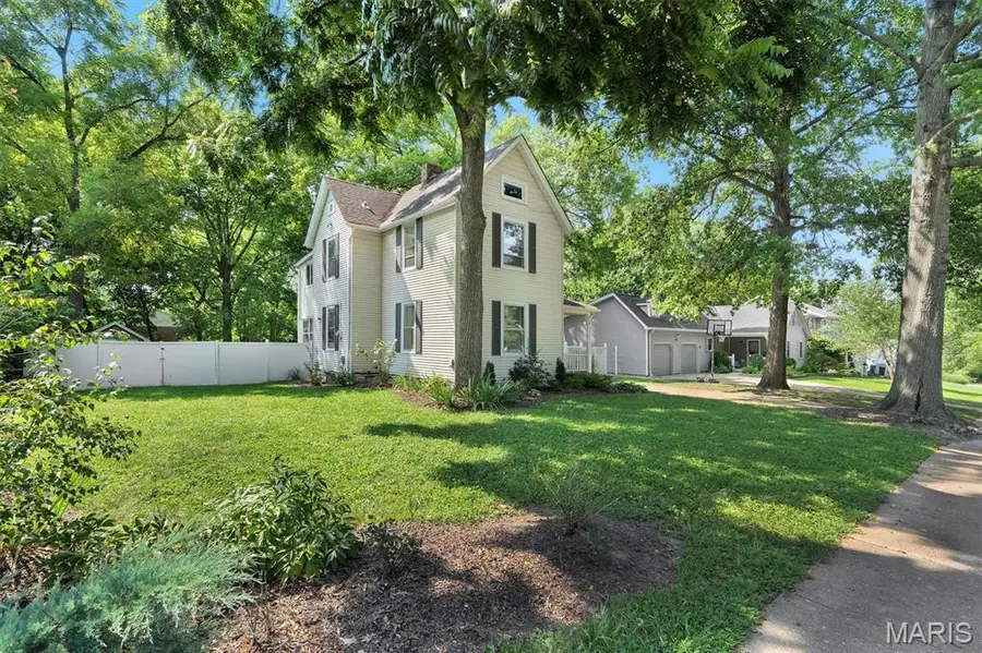 419 S Van Buren Avenue, Kirkwood, MO 63122 - #3