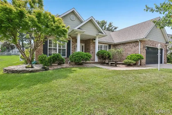 315 Redwood Drive, Edwardsville, IL 62025