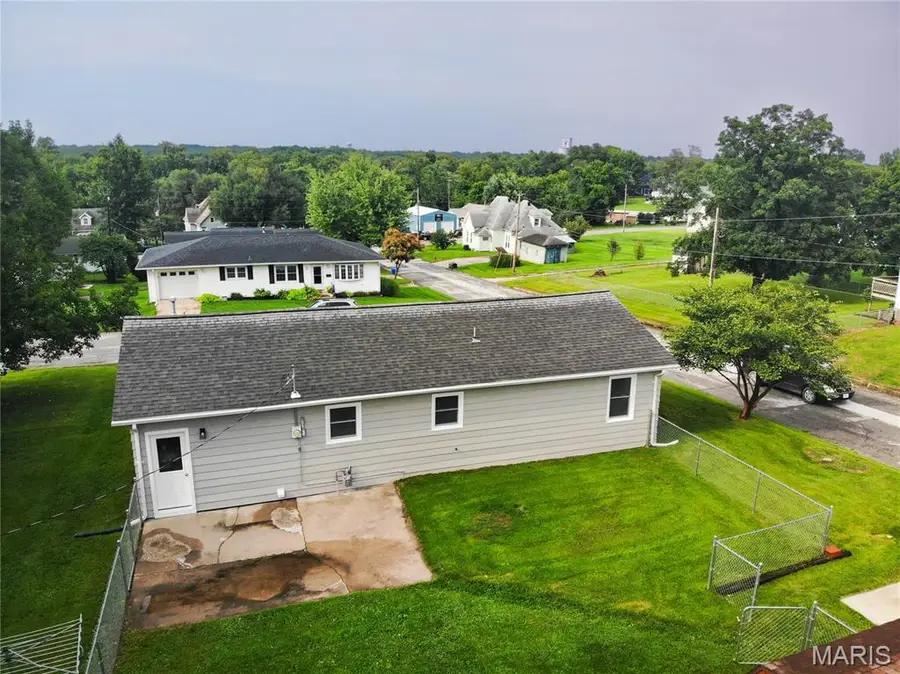 601 Cooper Avenue, Paris, MO 65275 - #2