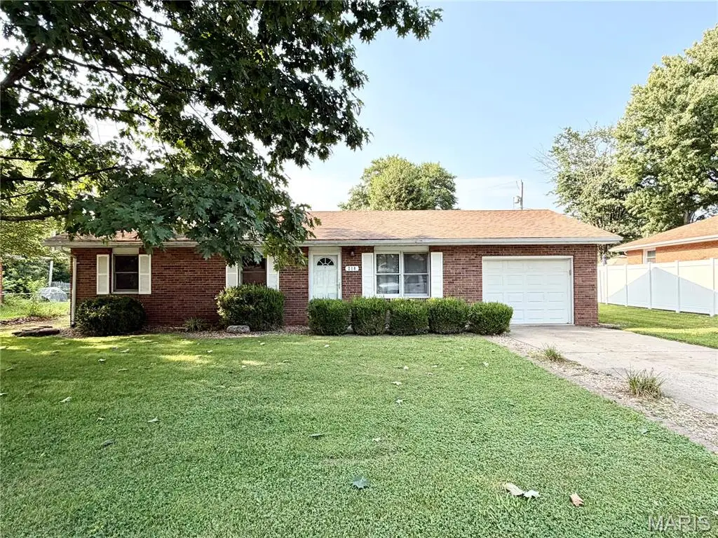 218 Pinewood, Godfrey, IL 62035 - #1