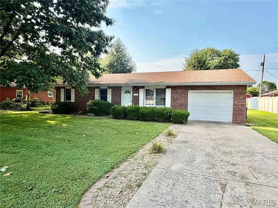 218 Pinewood, Godfrey, IL 62035 - #2