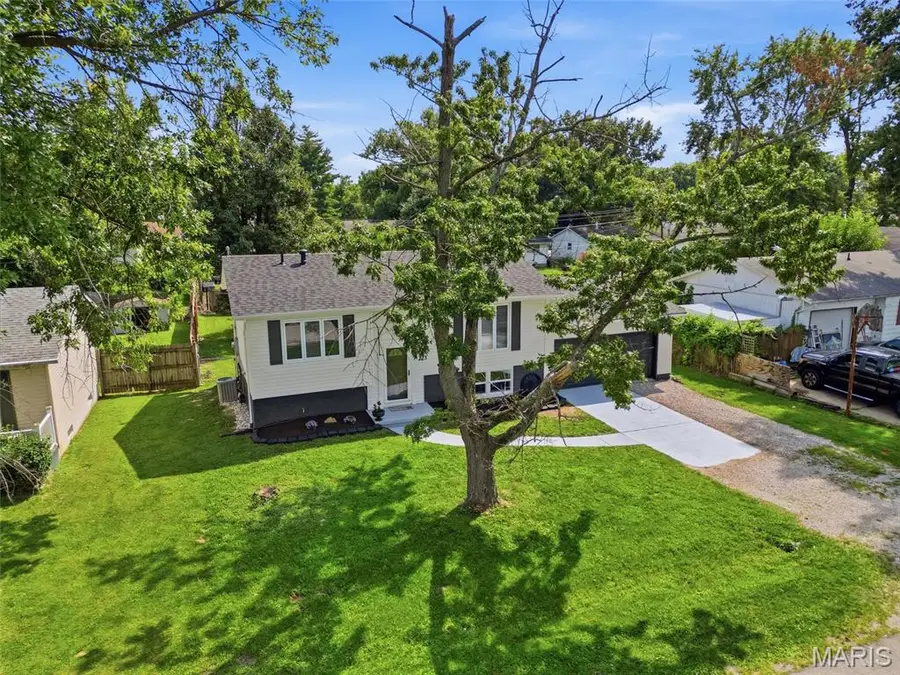 223 Bachman Lane, Godfrey, IL 62035 - #3