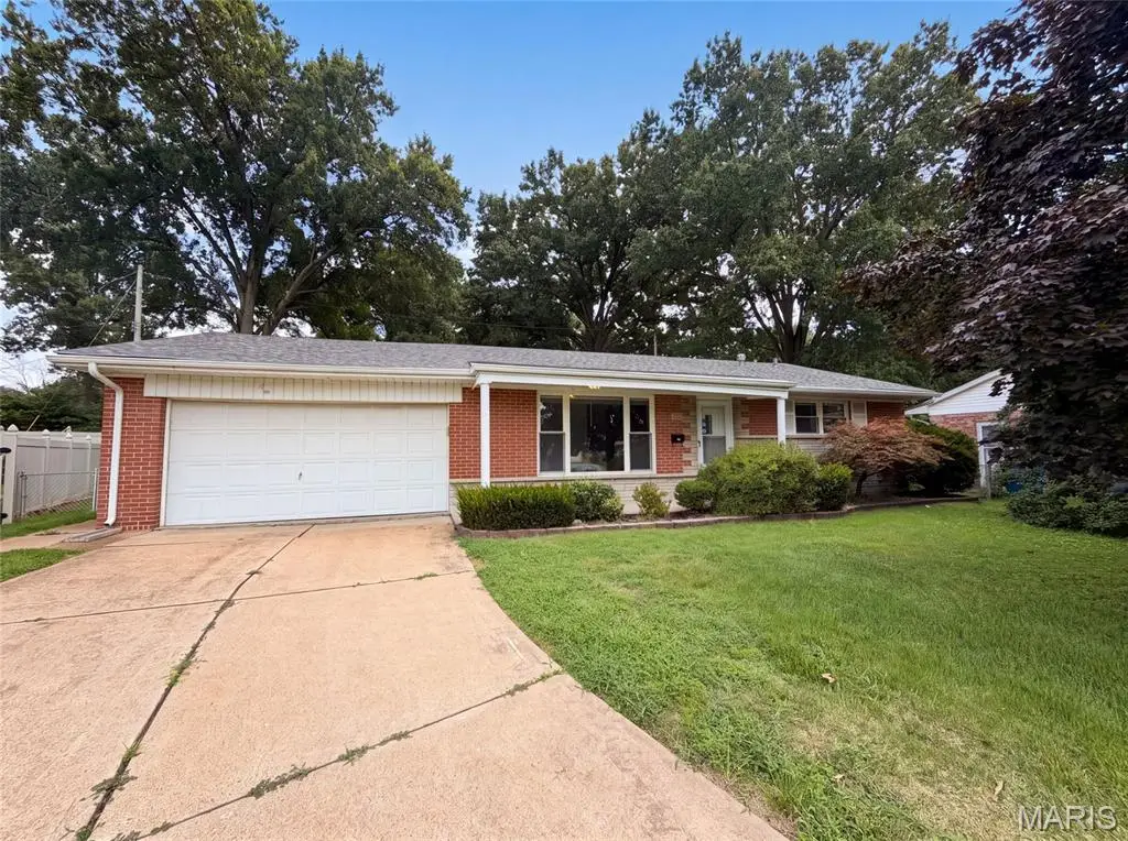 871 Wycliffe Court, Saint Louis, MO 63125 - #1