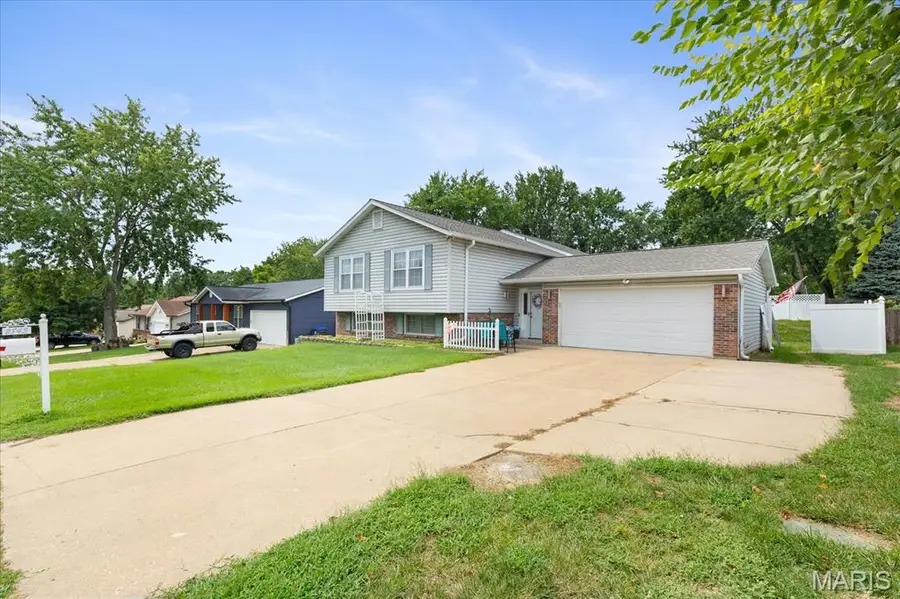 2843 Park Valley Drive, Saint Peters, MO 63376 - #2