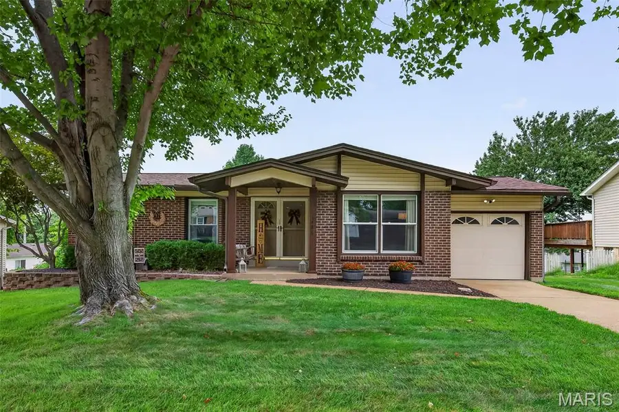 1486 El Camino Drive, Florissant, MO 63031 - #2