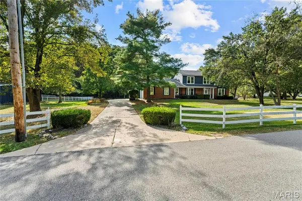1124 Kiefer Creek Meadows Drive, Ellisville, MO 63021
