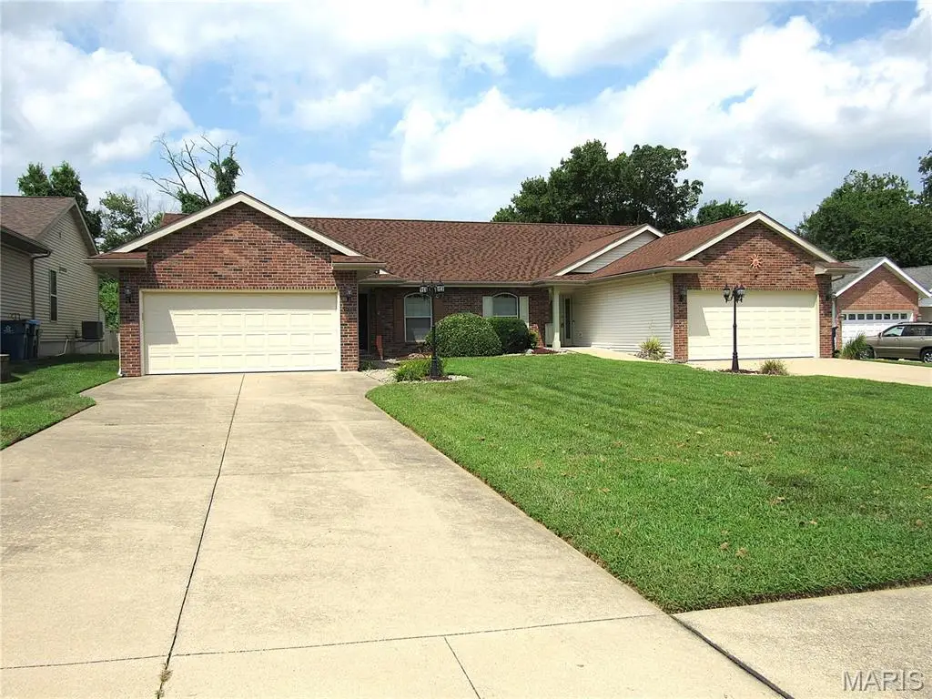 3208 Leverett Court, Alton, IL 62002 - #1