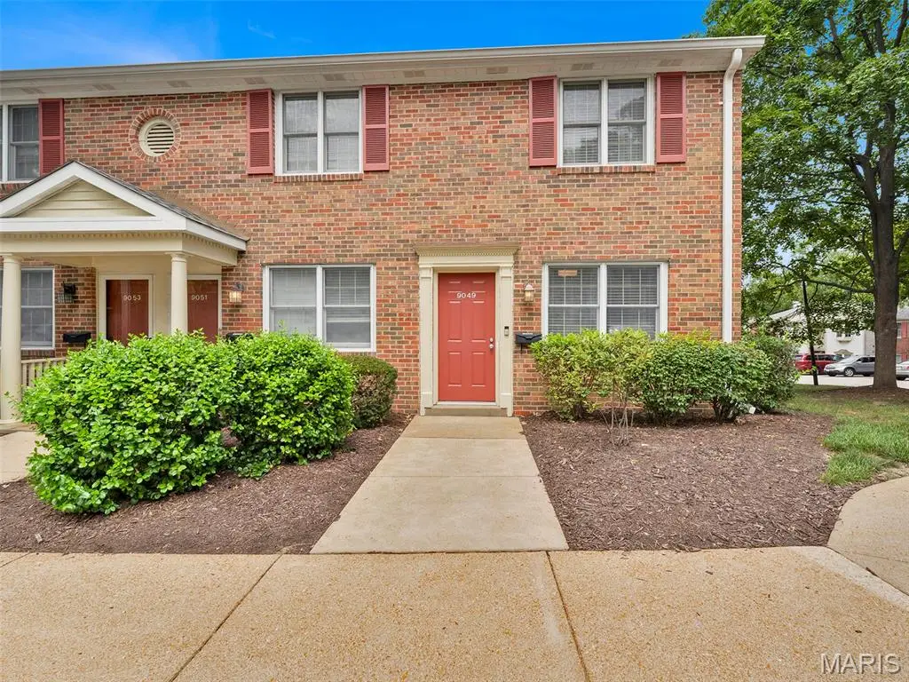 9049 W Swan Circle, Saint Louis, MO 63144 - #1