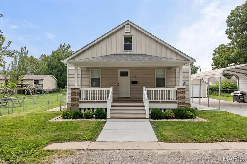 115 S Fillmore Street, Red Bud, IL 62278 - #1