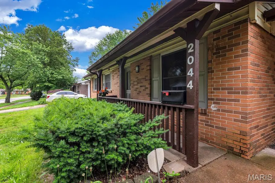 2044 Kingsford Drive, Florissant, MO 63031 - #2