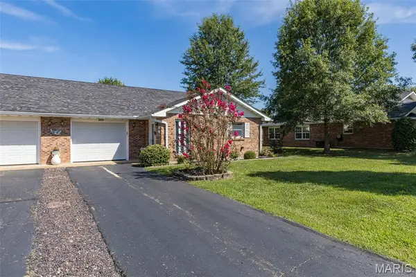 308 W Green Tree Lane, Farmington, MO 63640